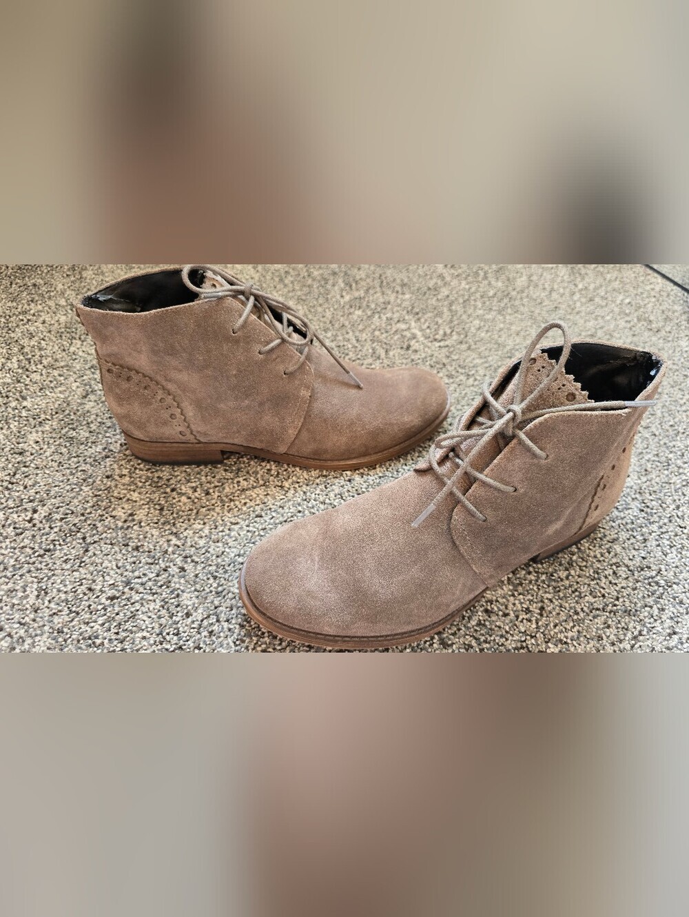 Franco Sarto Suede Brogue Lace-Up Chukka Ankle Boots Womens Size 7